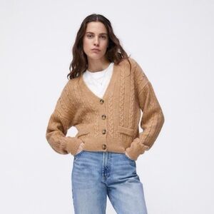 Zara cable knit beige brown tan cardigan sweater pockets cropped crop